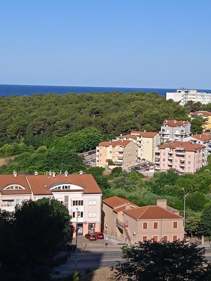 Blue Sky Apartment Pula Exterior photo
