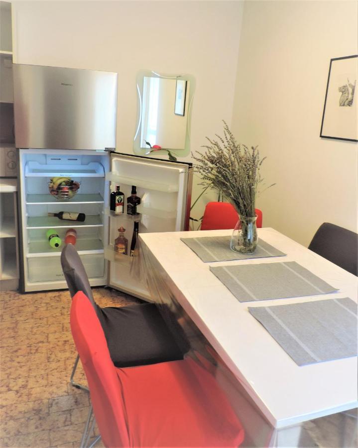 Blue Sky Apartment Pula Exterior photo